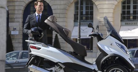 Włoch na trzech kołach: Piaggio MP3 na 2015 rok