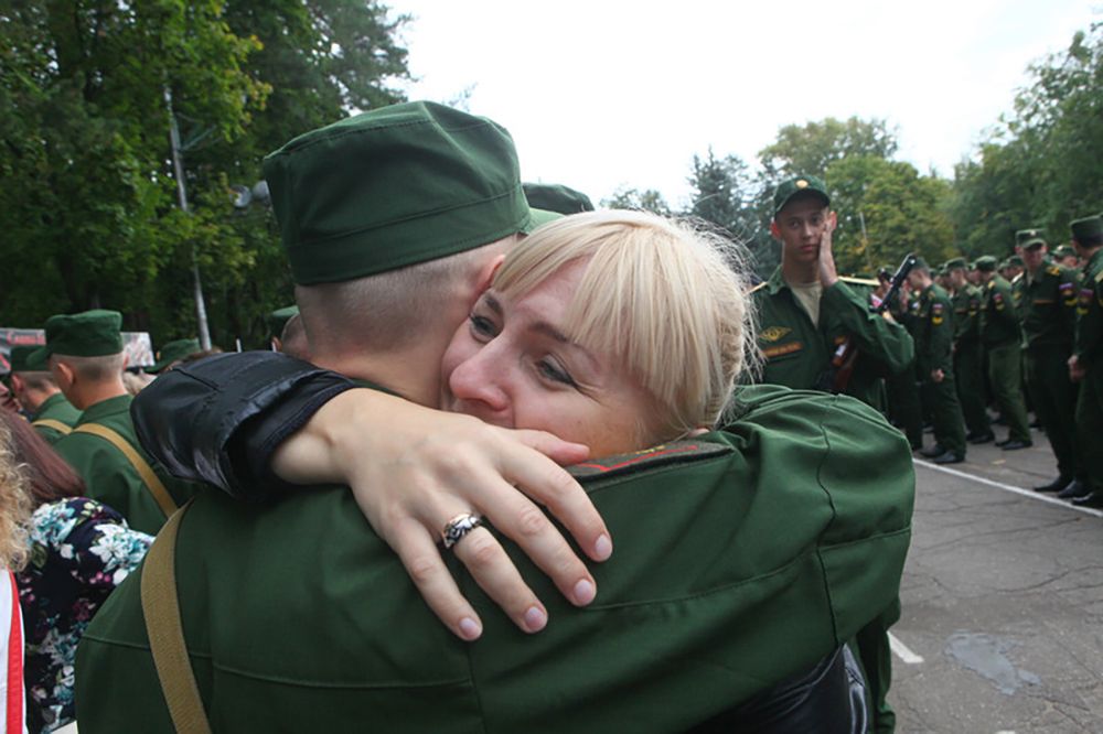 Pobór w Rosji to koszmar młodych mężczyzn. Ich historię opowiada Paweł Wołkow 18