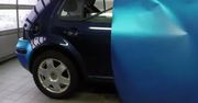 Folia sama okleja Volkswagena Golfa IV [wideo]