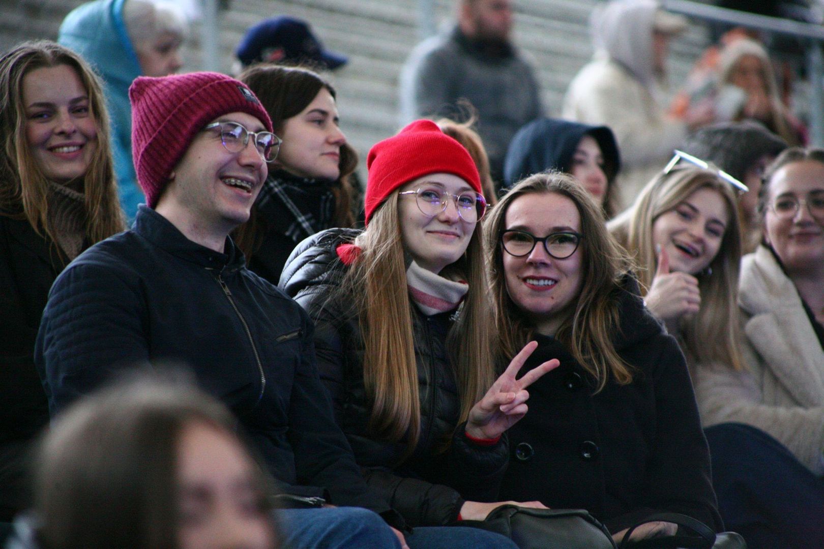 Na koncert Maryli Rodowicz i zespołu Łzy przybyło wielu studentów.