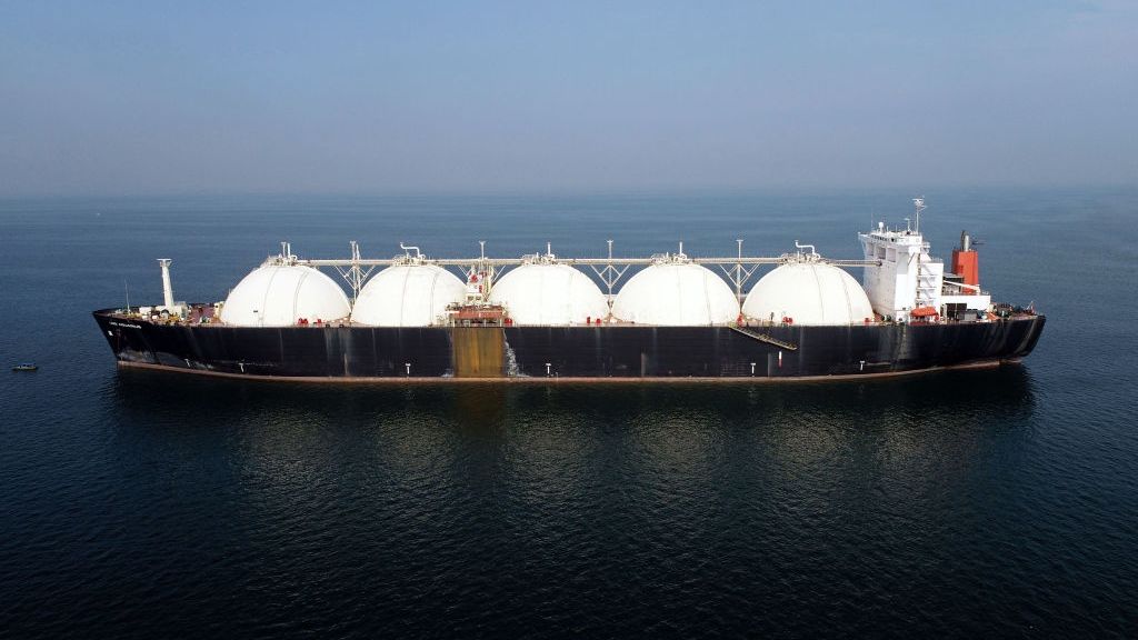 Na zdjęciu tankowiec na morzu