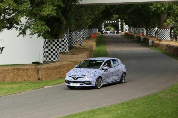 Nowe Clio RS pokazało się w Goodwood [wideo]