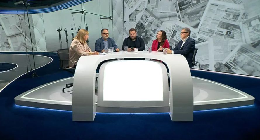 "Loża prasowa" w TVN24 ma 650 tys. widzów. Który odcinek był hitem?