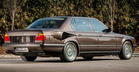 BMW 750iL V16 Goldfish to szalony prototyp z chłodzeniem w bagażniku