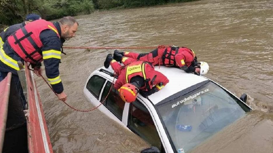 Słowacja. Ulewy i powódź przy granicy z Polską. Woda porwała człowieka