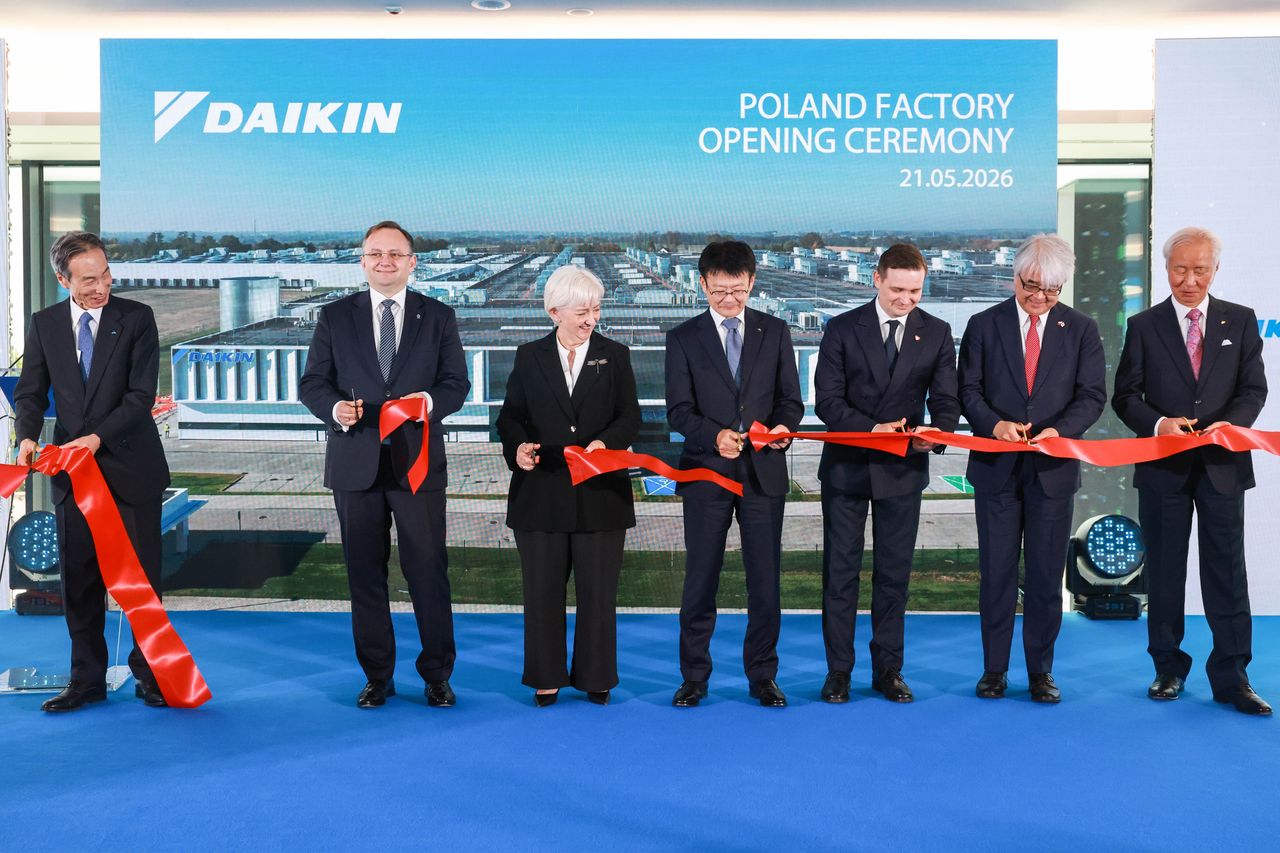 Pierwsza w Polsce fabryka, największa w Europie. Wydali 300 mln euro