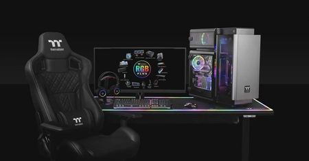 Thermaltake Level 20 BattleStation - biurko dla graczy za 1200 dolarów