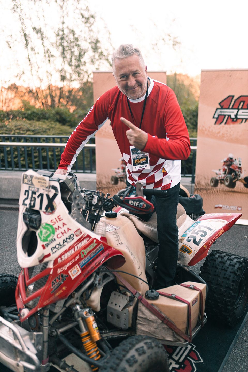 Rafał Sonik był jednym ze współzałożycieli i Prezesem Polskiego Stowarzyszenia Czterokołowców – ATV Polska. W 2009 roku zadebiutował jako pierwszy Polak w kategorii quadów w rajdzie Dakar.