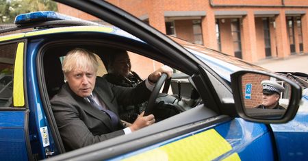 Przez brexit bez umowy tysiące Polaków mogą stracić pracę. Niepokojące doniesienia mediów