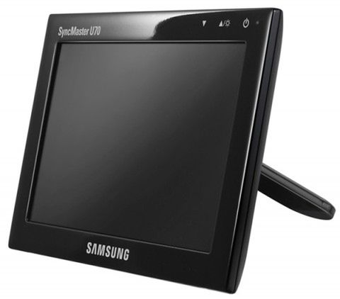 Najmniejszy z SyncMasterów na USB 1