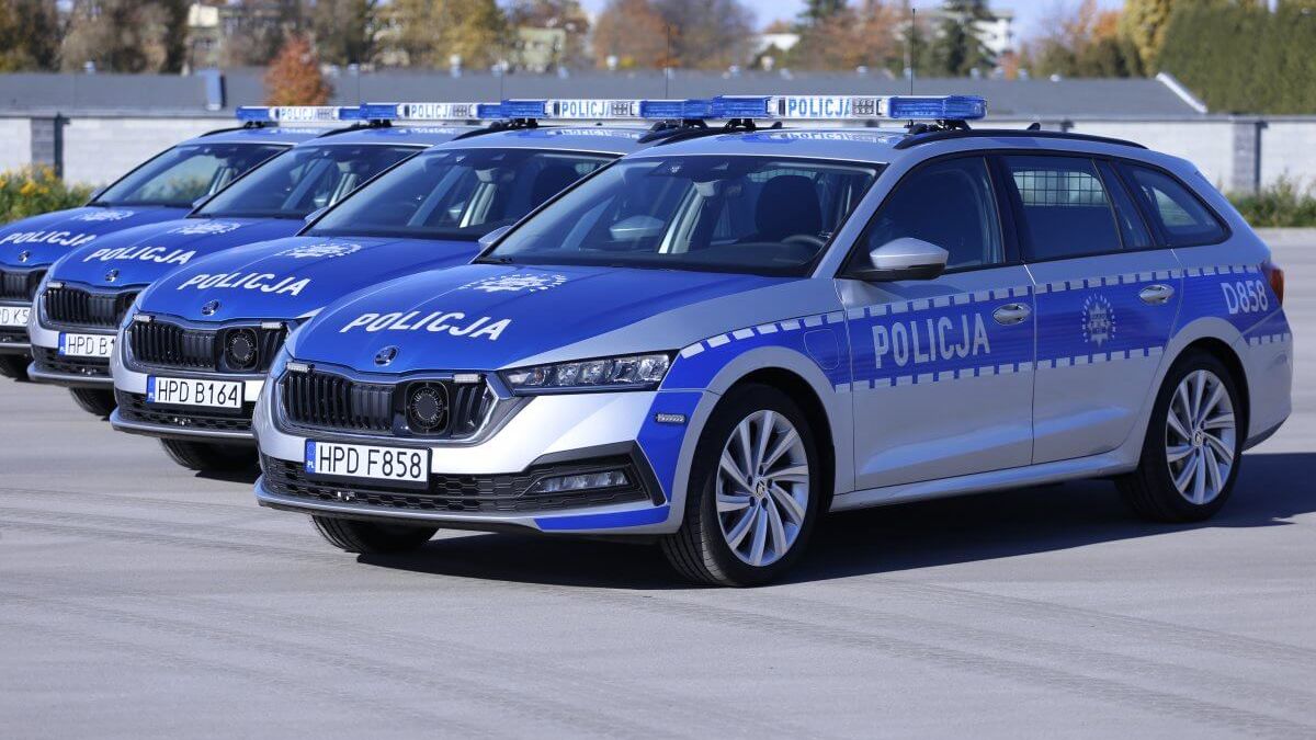 Nowe radiowozy lubelskiej drogówki