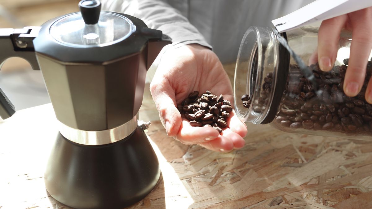 Odpowiednie przechowywanie kawy ma wpływ na jej smak. 