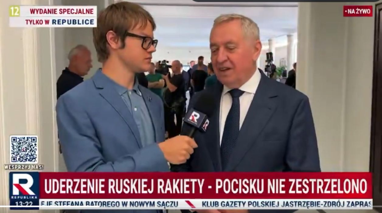 Stażysta-obcokrajowiec TV Republiki podbija sieć. Jego rozmowy to ISTNY HIT