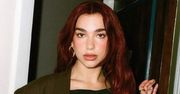Hitowa koloryzacja na zimę. "Cherry red" lansuje Dua Lipa