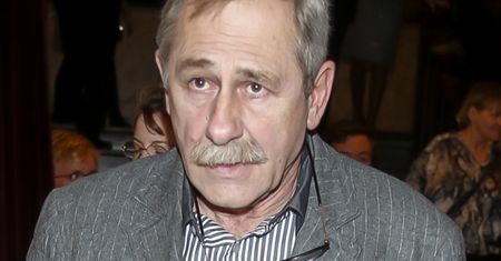 Andrzej Strzelecki zmarł trzy lata temu. Jak wygląda nagrobek aktora? Przyciąga spojrzenia