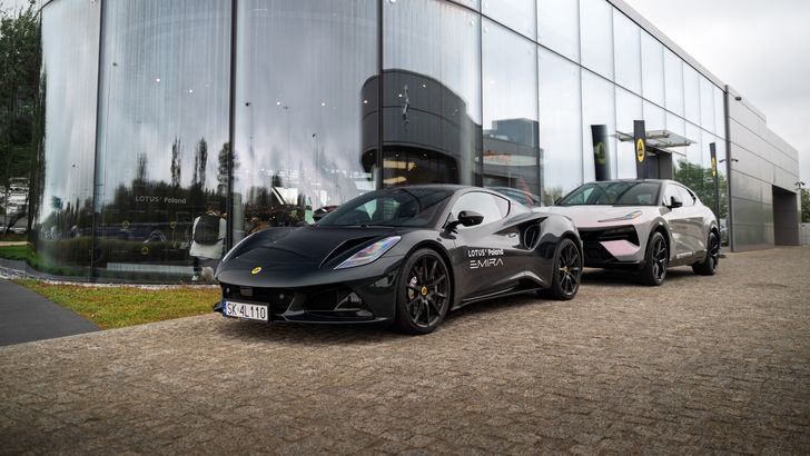 Lotus wraca do Polski. W pierwszym salonie królują potężne elektryki i bolid F1