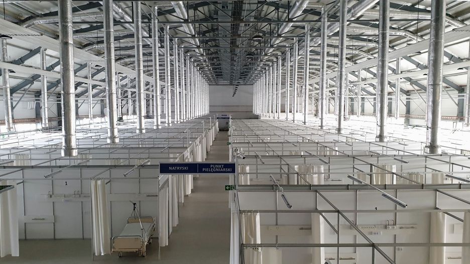 szpital koronawirus łóżko szpital tymczasowy