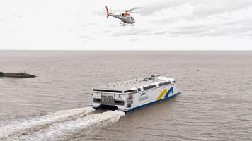 China Zorrilla ruszył na linię. Największy w pełni elektryczny prom świata
