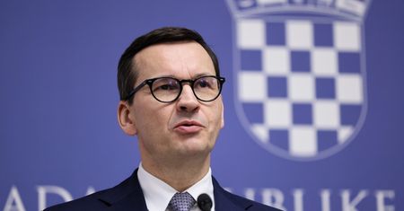 Rząd sprawi, że paliwo potanieje. Będzie obniżka "komponentów składowych"