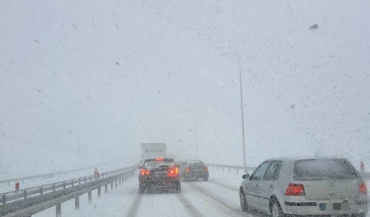 Śnieżyca na Podhalu. Zakopianka sparaliżowana