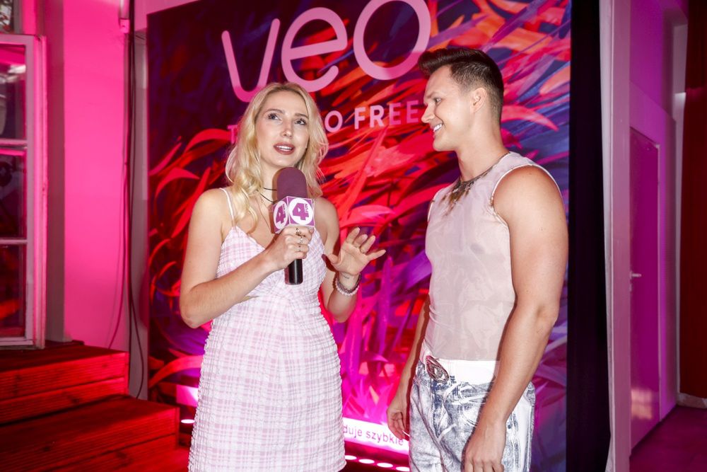 Pudelek Pink Party