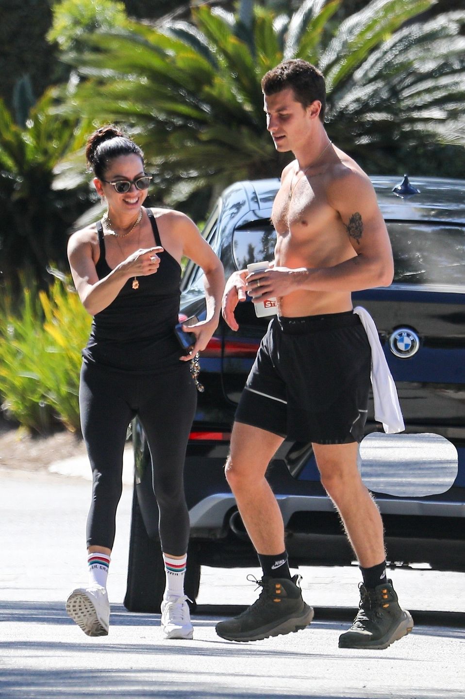Shawn Mendes przyłapany na joggingu ze starszą o 27 lat terapeutką