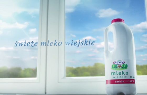 Piątnica reklamuje Mleko Wiejskie jako świeże i naturalne (wideo)
