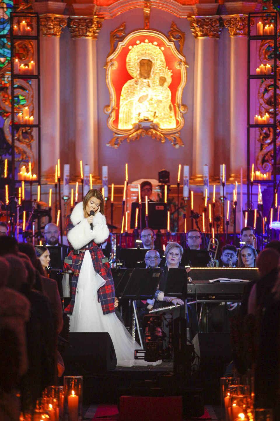 scena z: Edyta Górniak, SK:, , fot. Telus/AKPA
na scenie, koncert, Edyta Górniak