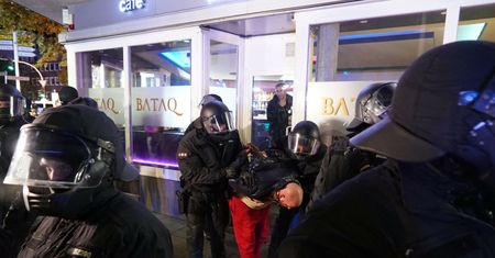 Szok w Hamburgu. Wybuchły zamieszki