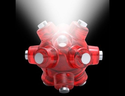 Magnetyczna latarka diodowa Striker Light Mine oświetli niedostępne zakamarki 1