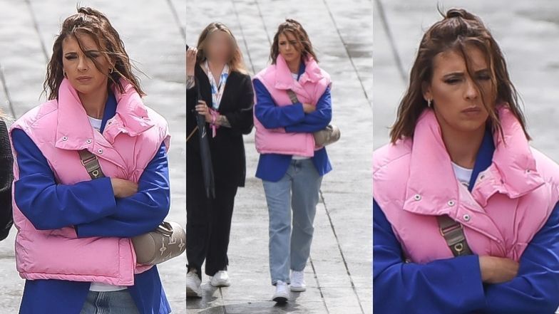 Klaudia Halejcio przechadza się po Sopocie