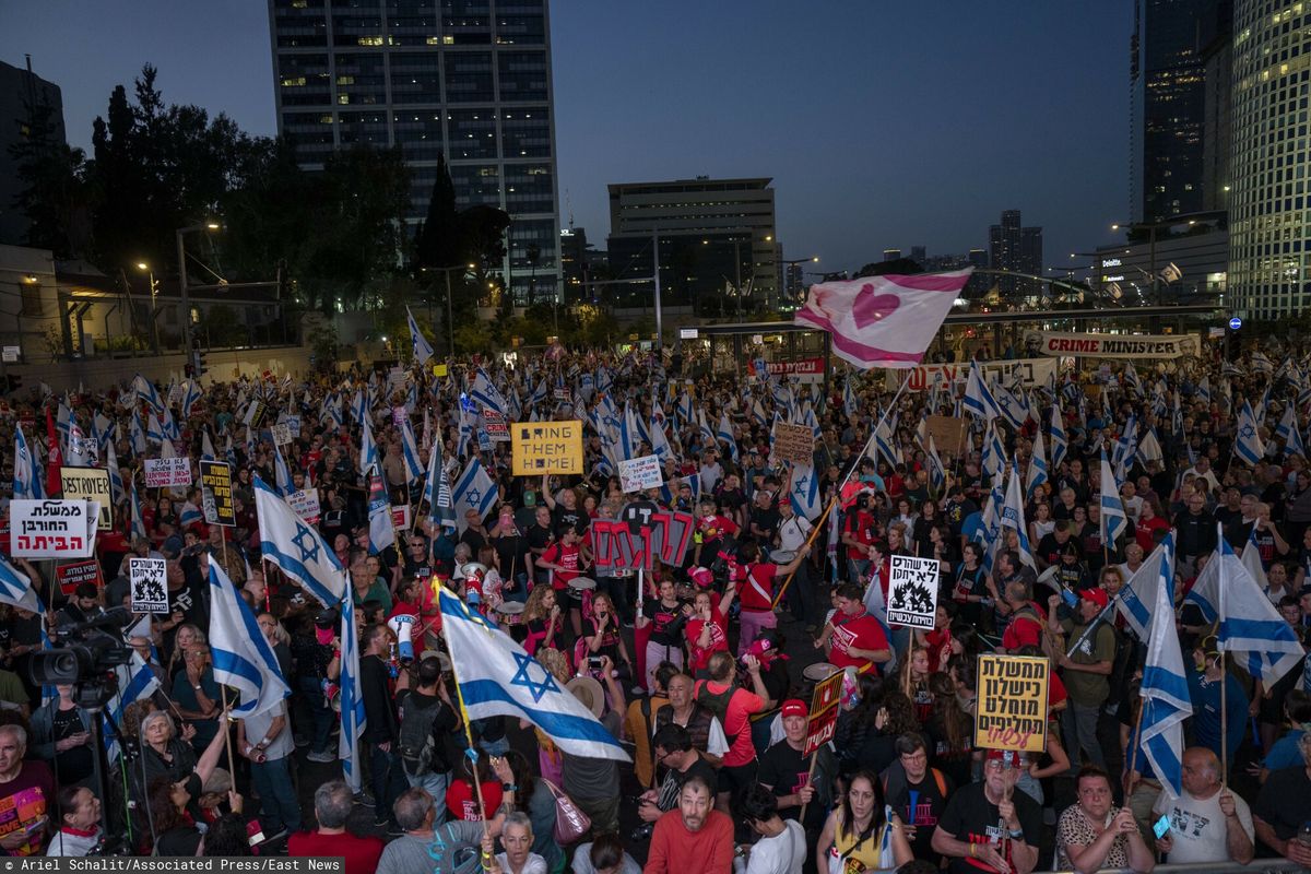 izrael, wojna w izraelu, benjamin netanjahu Tysiące protestujących w Izraelu. Mają żądania wobec Netanjahu