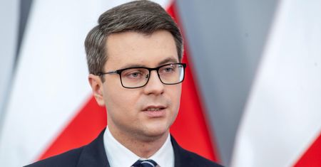 Burza po słowach premiera. Rzecznik rządu tłumaczy: To hiperbola