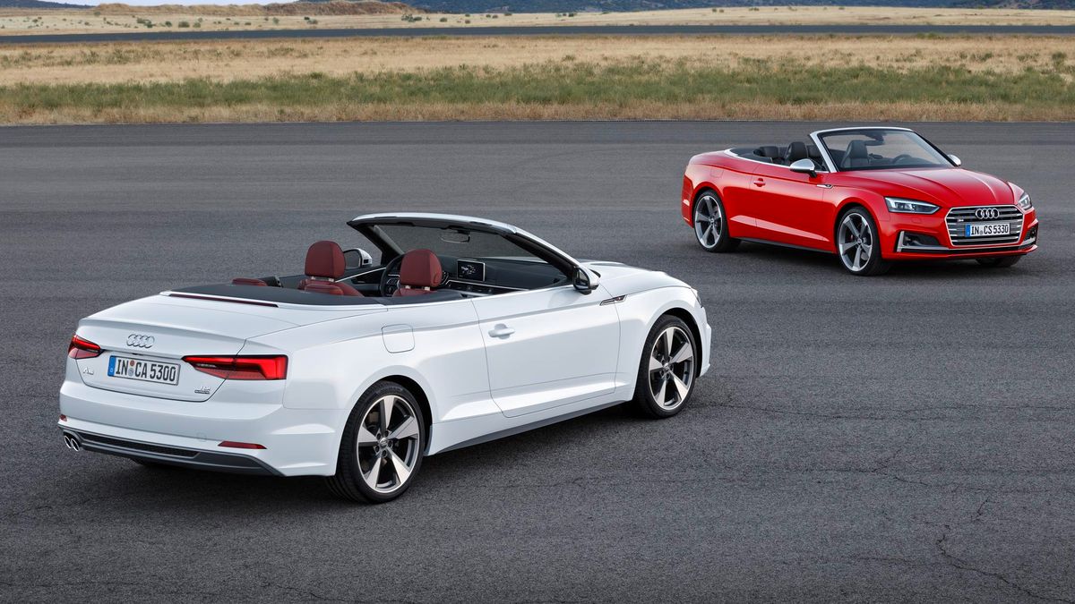 Audi A5 i S5 Cabriolet zostały wyposażone w miękki, składany dach materiałowy, zatem mamy do czynienia z klasycznym kabrioletem. W pełni elektrycznie sterowany dach można złożyć w 15 sekund do prędkości 50 km/h. Całość powłoki składającej się z trzech warstw i zapewniającej dobrą izolację akustyczną, chowa się w specjalnie zaprojektowanej kieszeni w bagażniku. Dzięki temu, ma on mieć dużą pojemność, ale amerykański oddział producenta nie podał wartości.