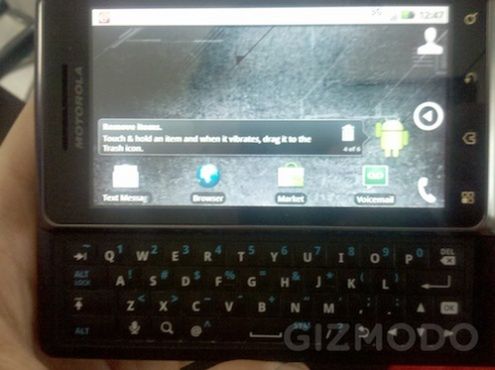 Motorola Droid 2 - procesor 1 GHz i Android 2.2!