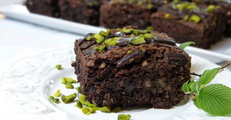 Przepis na brownie z trzech składników. Bez mąki, jajek i tłuszczu