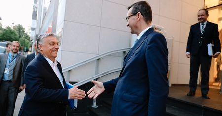 Polskie weto. Morawiecki tłumaczy, że to UE odreagowuje na nas kryzysy