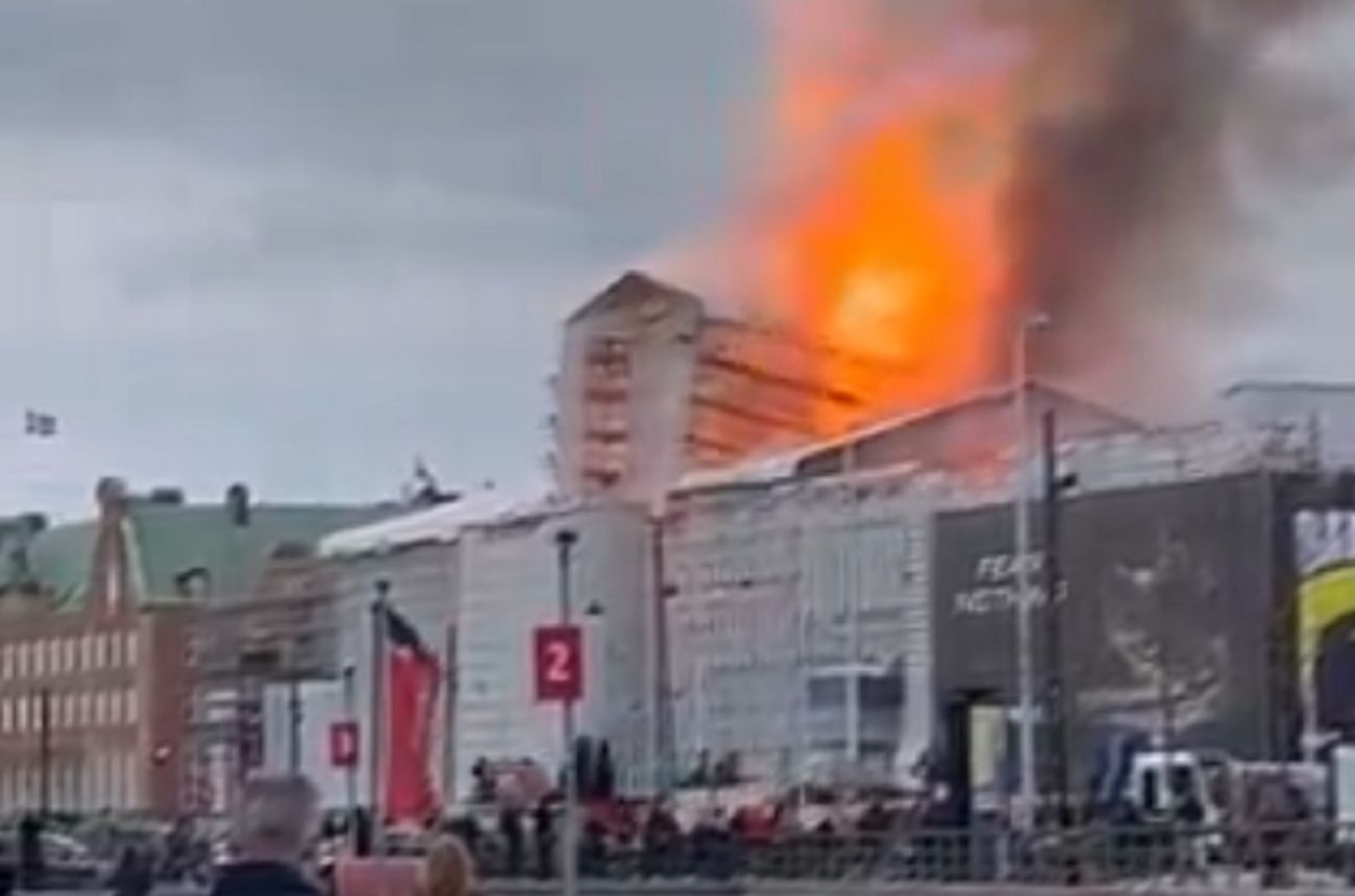 Mieszkańcy Kopenhagi wstrząśnięci. "To jest nasza Notre Dame"