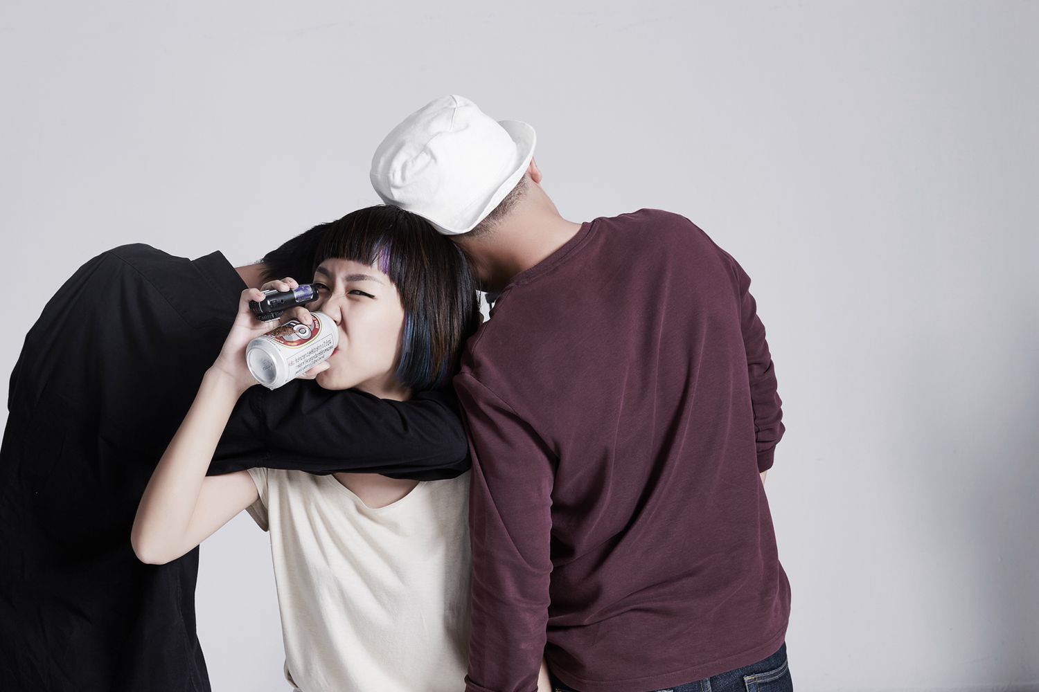 Projekt fotograficzny „Care Deeply” trafnie pokazuje jakie emocje towarzyszą przytuleniu 6