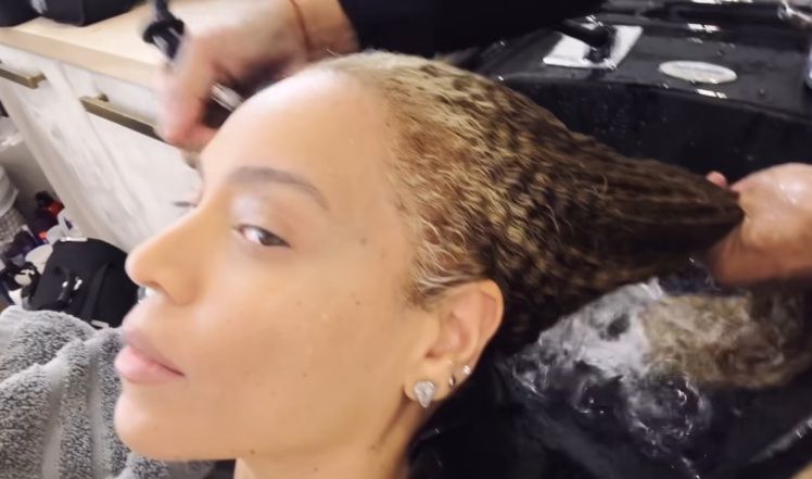 Tak wygląda Beyoncé w naturalnych włosach