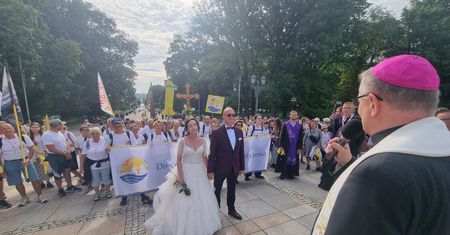 Zdjęcia z pielgrzymki. Spójrzcie na młodych