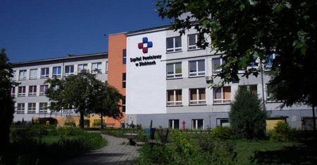 Kobieta poszła do szpitala usunąć wyrostek. Po pięciu dniach zmarła