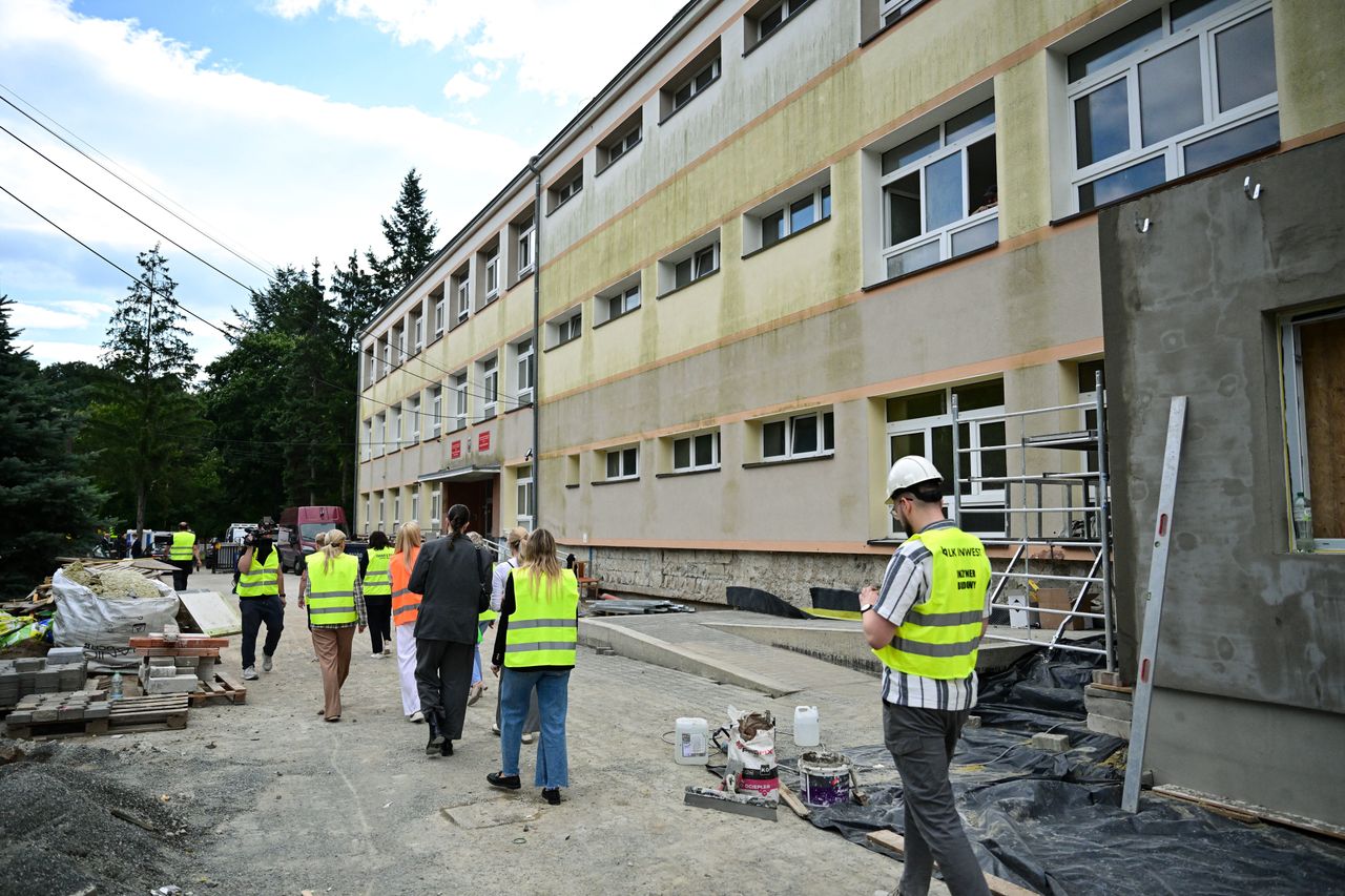 Leszno: Trwają wakacyjne remonty w szkołach. Co nowego czeka uczniów i nauczycieli po wakacjach?