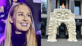 TYLKO NA PUDELKU: Pod sklepem Andziaks stanął osobliwy woskowy kolos o subtelnej twarzy. "AŻ OCZY WYPALA" (ZDJĘCIA)
