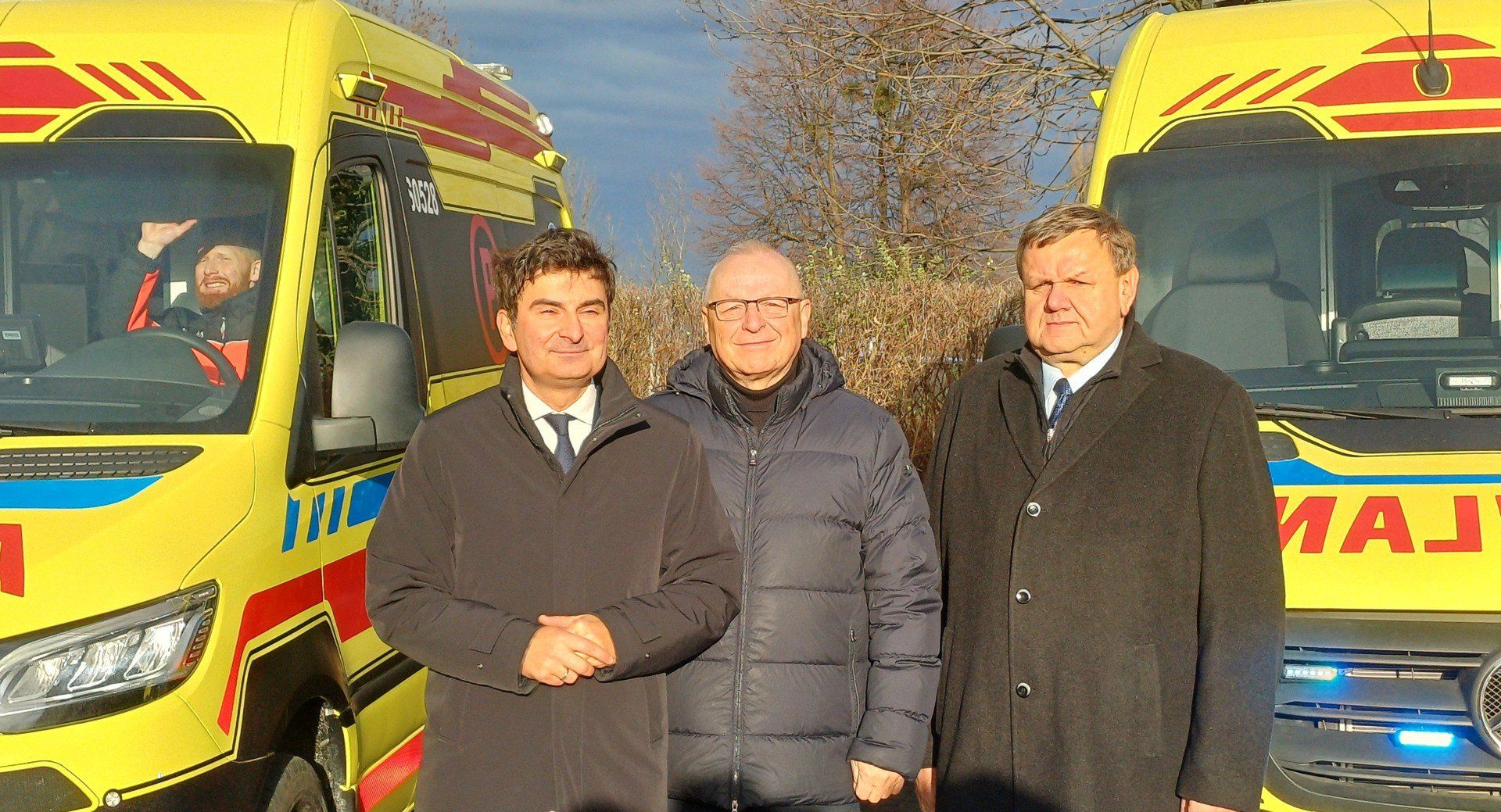 Nowe karetki dla bielskiego pogotowia