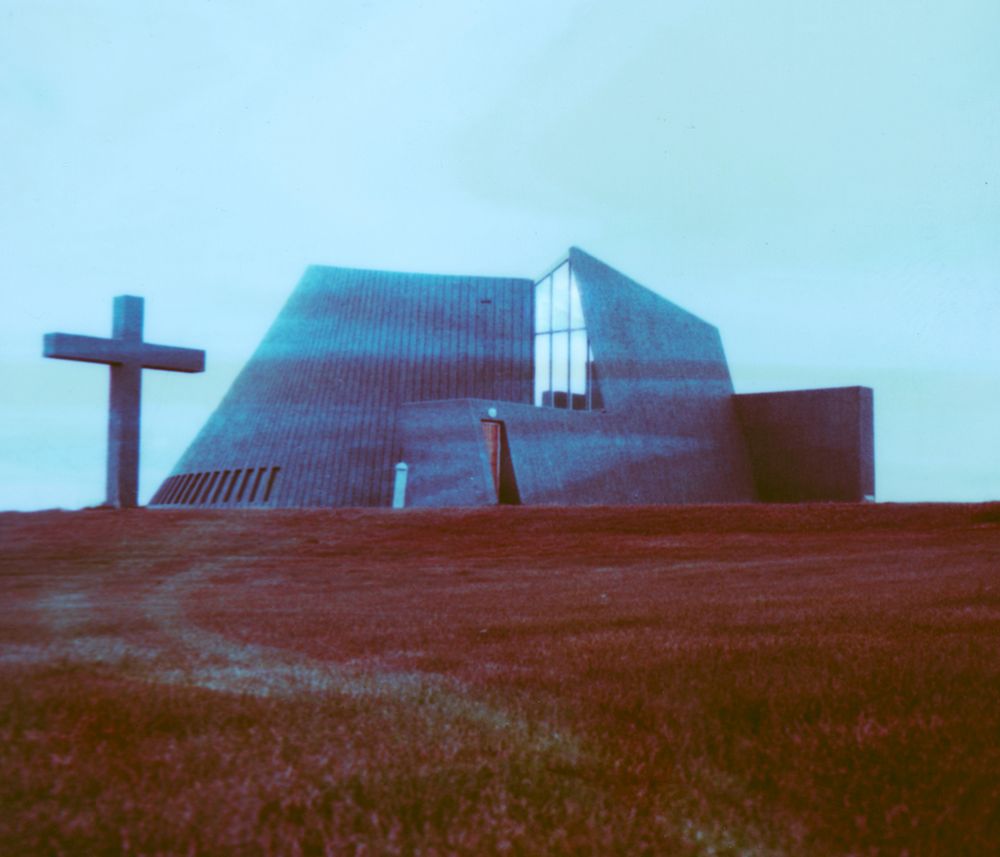 Przeterminowane Polaroidy i różnorodna podróż po Islandii 10