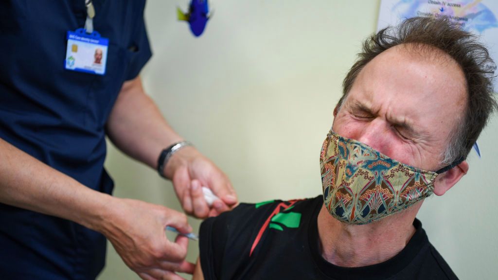 Część pacjentów cierpi na zaburzenia węchu i smaku nawet przez rok po przejściu COVID. Lekarze wciąż nie wiedzą, jak im pomóc