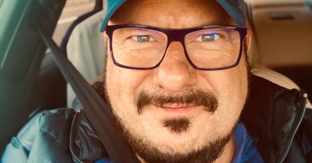Piotr Gąsowski pokazał swój test na koronawirusa