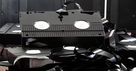 Piractwo w Polsce: PRL, kasety VHS i książki