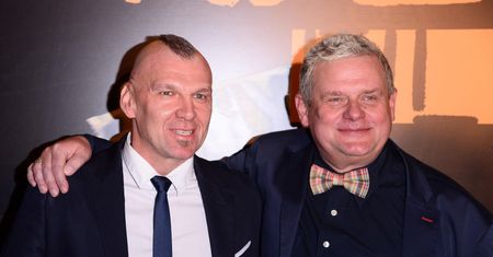 Kazik i Wojtek Jabłoński z nową piosenką. Zabierają głos w sprawie afery Trójki